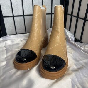 Coutgo Beige Quilted Chelsea Boots with Black Patent Toe